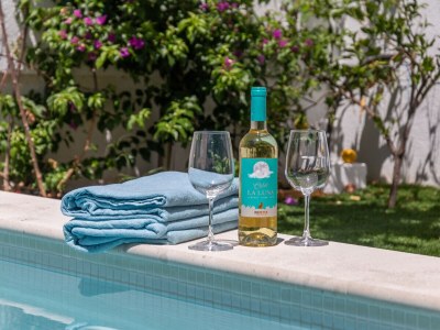 Villa Beautiful family house with pool next to sea - Outdoor photo 4