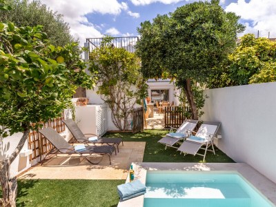 Villa Beautiful family house with pool next to sea - Outdoor photo 8