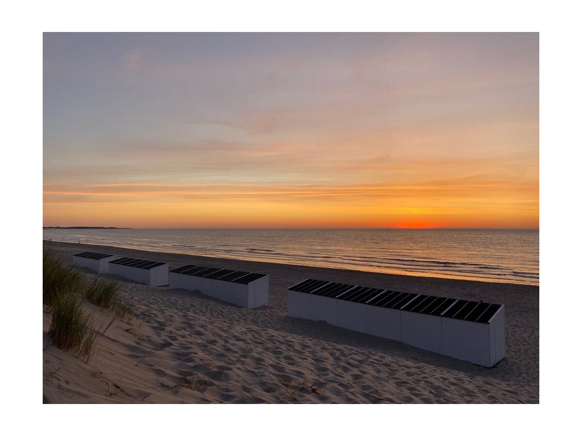 Villa Holiday villa in Zeeland - Outdoor photo 5