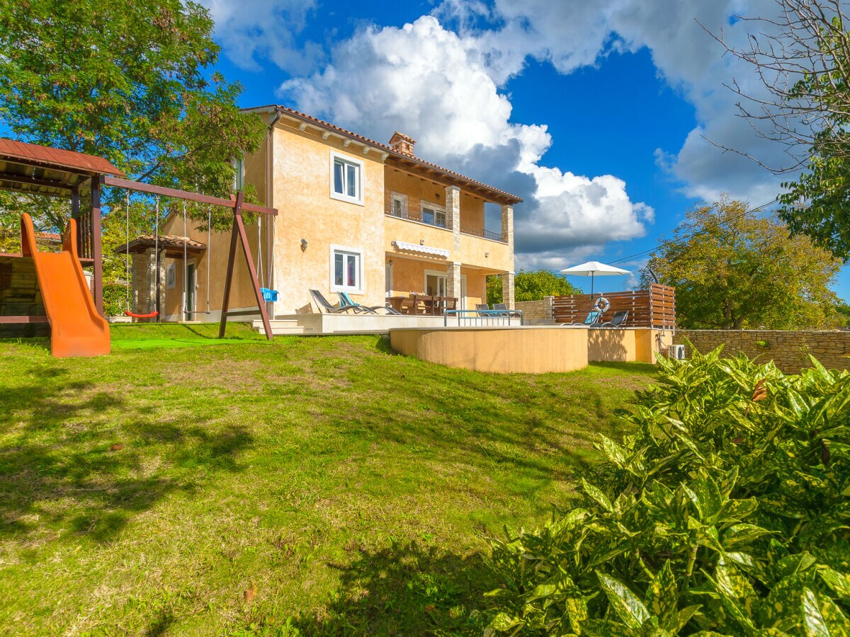 Villa Sandra with heated pool - Outdoor photo 2