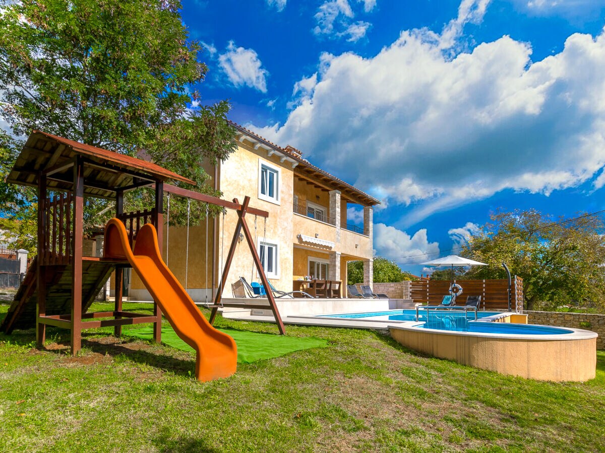 Villa Sandra with heated pool - Outdoor photo 5
