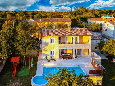 Villa Sandra with heated pool - Outdoor photo 12