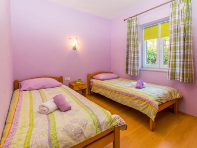 Villa Sandra with heated pool - Features photo 25