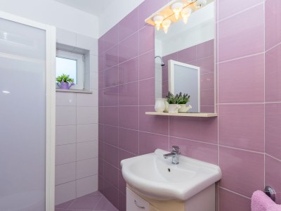 Villa Sandra with heated pool - Features photo 26