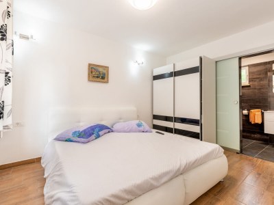 Villa Eden with private pool - Features photo 18