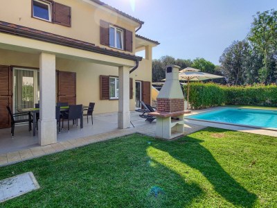 Villa Banjole-Aurora only 200m from the beach - Outdoor photo 2