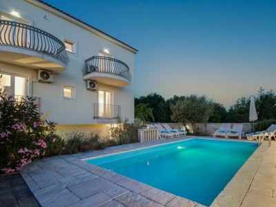 Villa Villa with Pool & Sea View - Outdoor photo 2