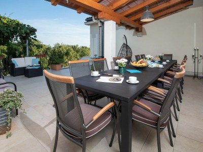 Villa Villa with Pool & Sea View - Outdoor photo 8