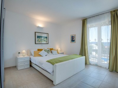 Villa Villa with Pool & Sea View - Features photo 21