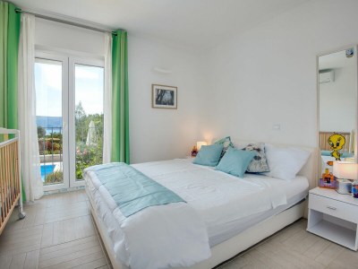 Villa Villa with Pool & Sea View - Features photo 22