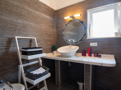 Villa Villa with Pool & Sea View - Features photo 26