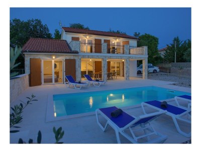 Villa Zala with heated pool - Outdoor photo 8