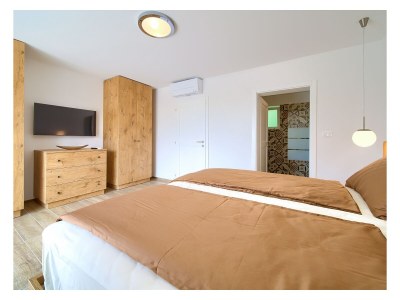 Villa Zala with heated pool - Features photo 27