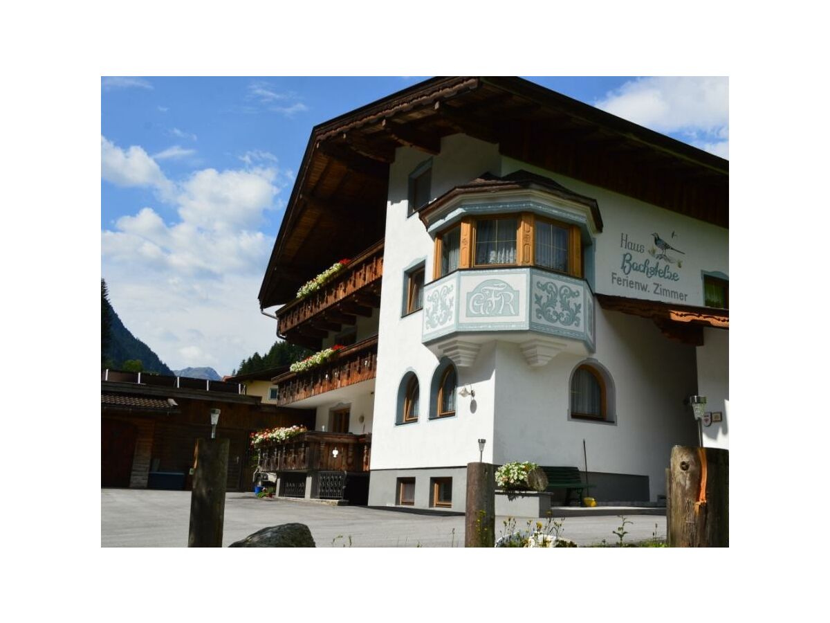 Apartment Dreibettzimmer mit Selbstversorgerraum - Outdoor photo 2