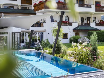 Apartment Suite Glückswies'n mit ÜF im Hotel Stubaierhof - Outdoor photo 8