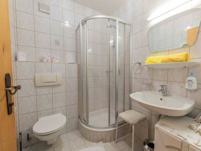 Apartment Appartement/Fewo, Dusche oder Bad, WC, Balkon - Features photo 13