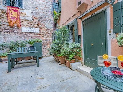 Apartment Lo Squero 1 Courtyard in Venecia - Apartment