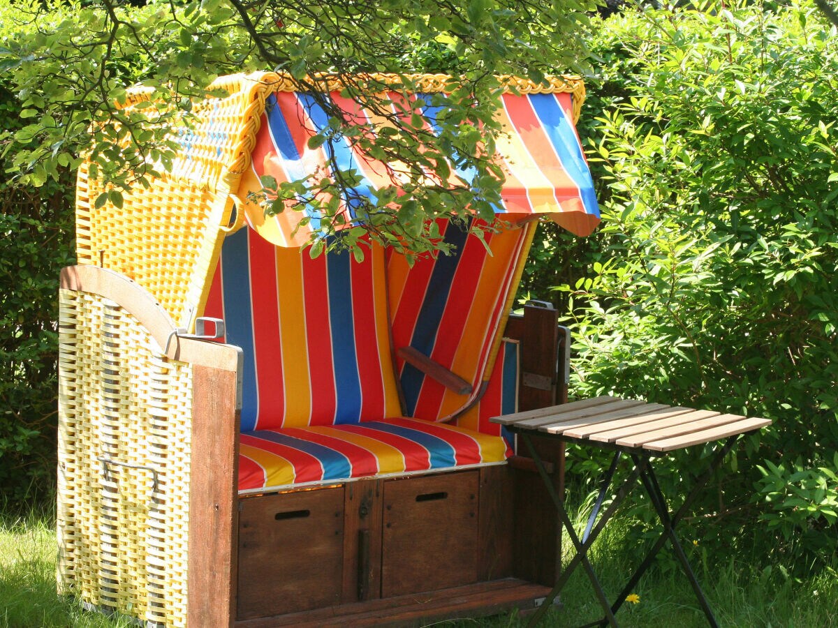 Holiday apartment "Lee" in house Smäswai 10 - Outdoor photo 2