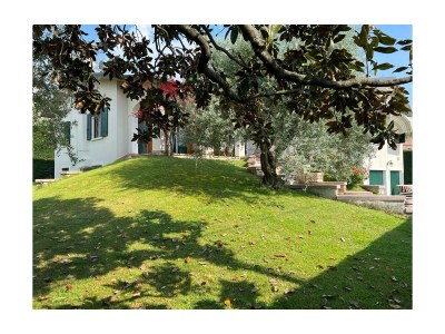 Villa Villa Domenica in Bardolino with large pool - Outdoor photo 12