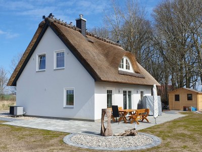 Holiday house Reethaus Hannes on the island of Rügen - Outdoor photo 6