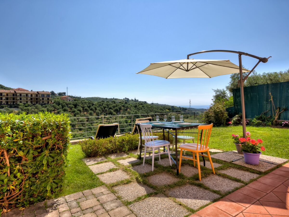 Apartment Grace House