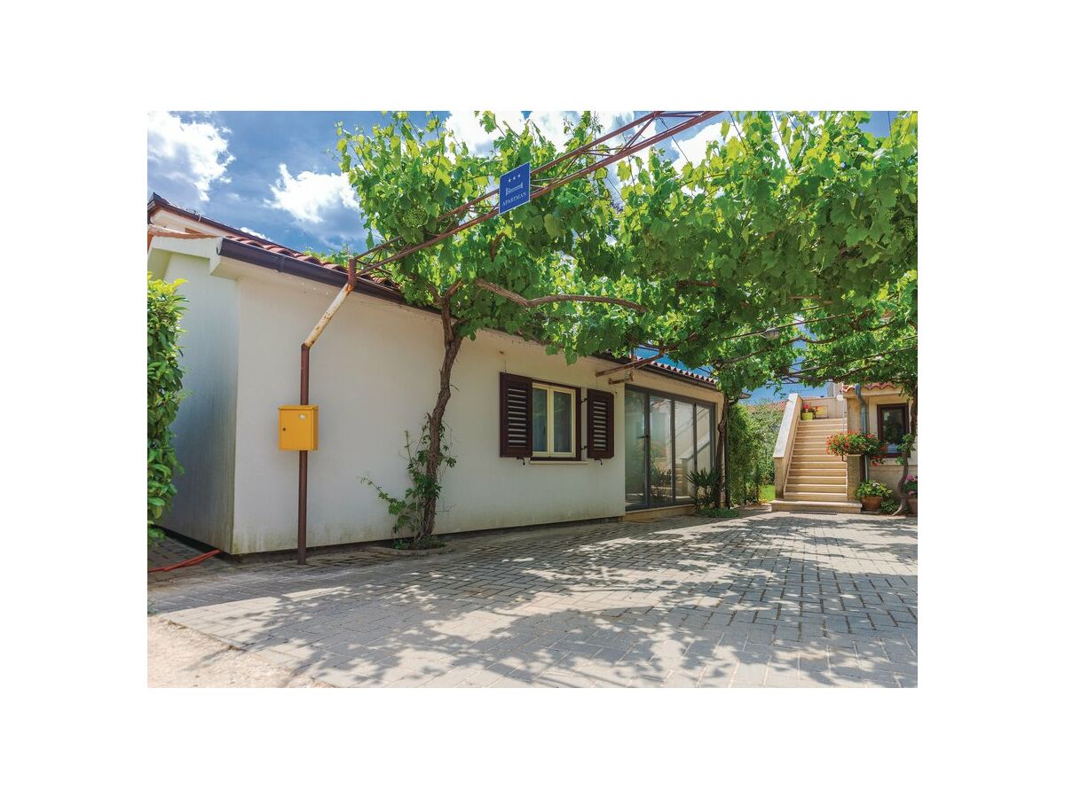 Holiday house N.17 with a nice garden - Outdoor photo 4