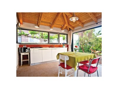 Holiday house N.17 with a nice garden - Features photo 8