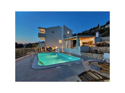 Holiday house Charming Villa Hill with Pool - Outdoor photo 11