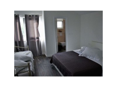 Holiday house Charming Villa Hill with Pool - Features photo 21