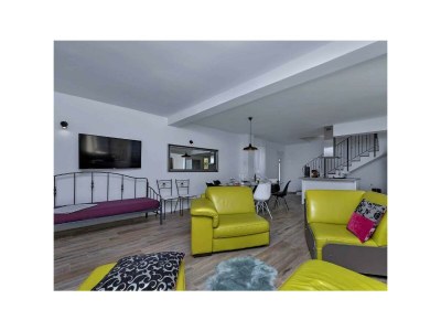 Holiday house Charming Villa Hill with Pool - Features photo 25