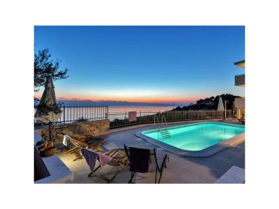 Holiday house Charming Villa Hill with Pool - Features photo 29