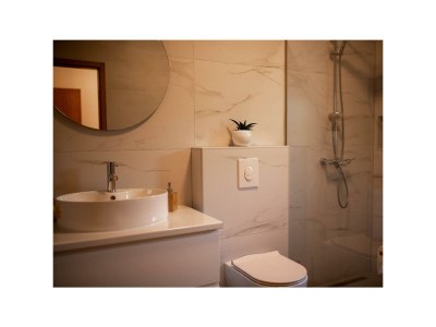 Holiday house Pearl in Stone with Heated Pool - Features photo 39