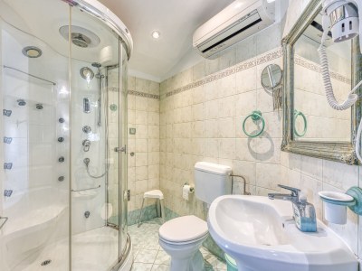 Villa Francesca with whirlpool - Features photo 26