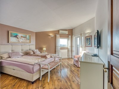 Villa Francesca with whirlpool - Features photo 27