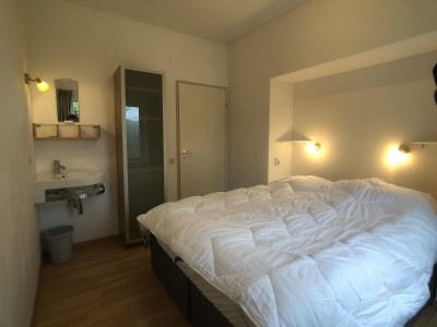 Holiday apartment Wielewaal side wing - Features photo 10