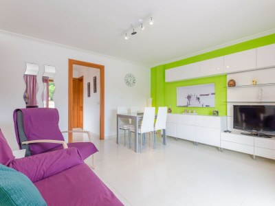 Holiday apartment Llepol - Features photo 13