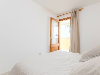 Holiday apartment Llepol - Features photo 23