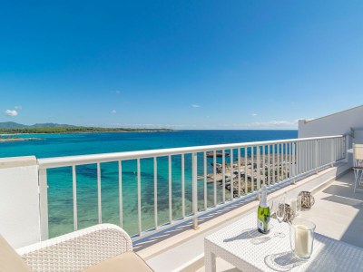Holiday apartment Marinamar Sea View in S'illot - Holiday apartment