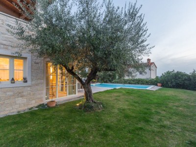 Villa Villa with pool and panoramic view - Outdoor photo 16