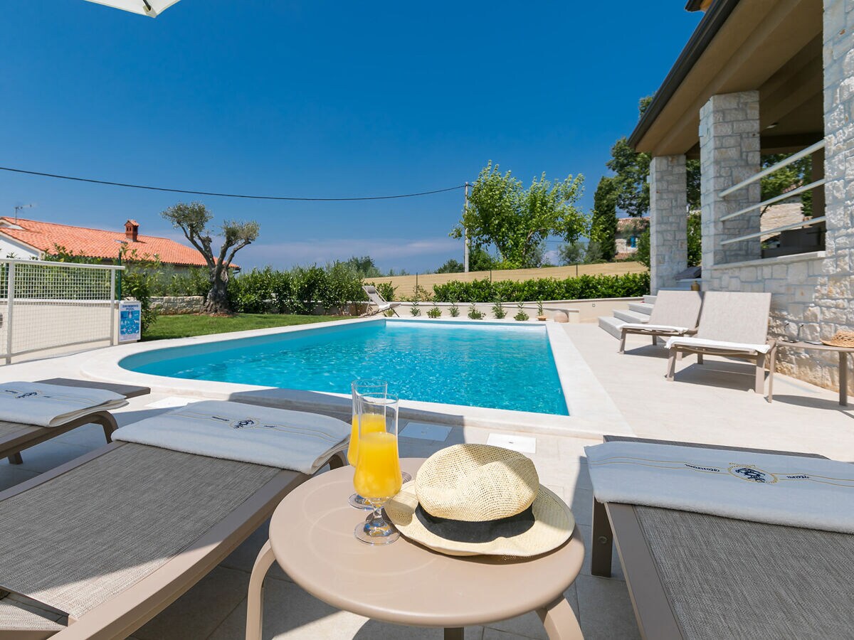 Villa Mikela with pool and panoramic view - Outdoor photo 3