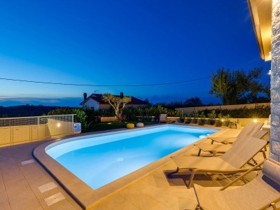 Villa Mikela with pool and panoramic view - Outdoor photo 2