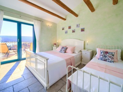 Holiday house Cottage with sea view - Features photo 24