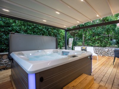 Holiday apartment Ferienwohnung (A2+2) mit Whirlpool im Freien - Features photo 19