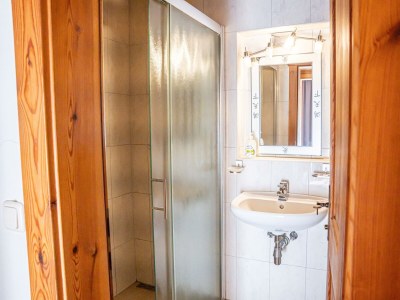 Apartment Apartment 13 | Apartment & Zusatzzimmer m. Bad/WC - Features photo 32