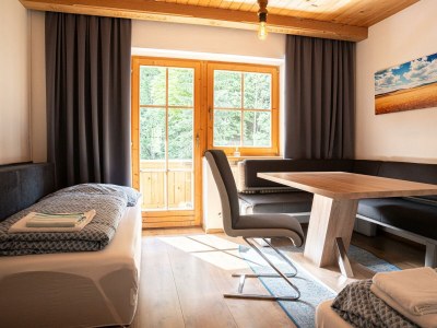 Apartment Apartment 13 | Apartment & Zusatzzimmer m. Bad/WC - Features photo 33