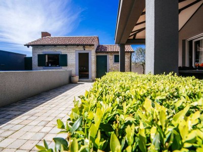 Villa Enna with heated pool, Zadar - Outdoor photo 18