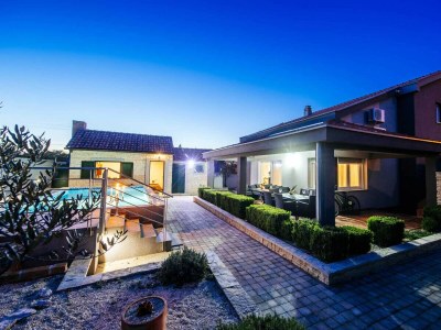 Villa Enna with heated pool, Zadar - Outdoor photo 19