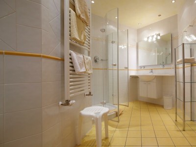 Apartment Ferienwohnung "12" -1 Schlafraum mit Badwanne/WC - Features photo 28