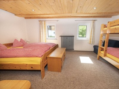 Apartment Apartment "1" /5 Schlafräume/Dusche, WC - Features photo 11