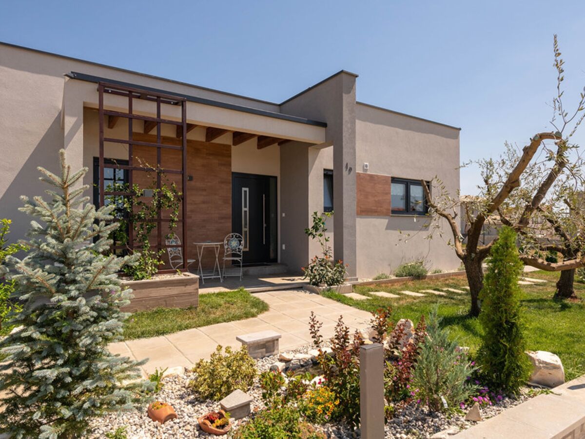 Holiday house Villa Lily with Private Pool and a Lovely Garden - Outdoor photo 4